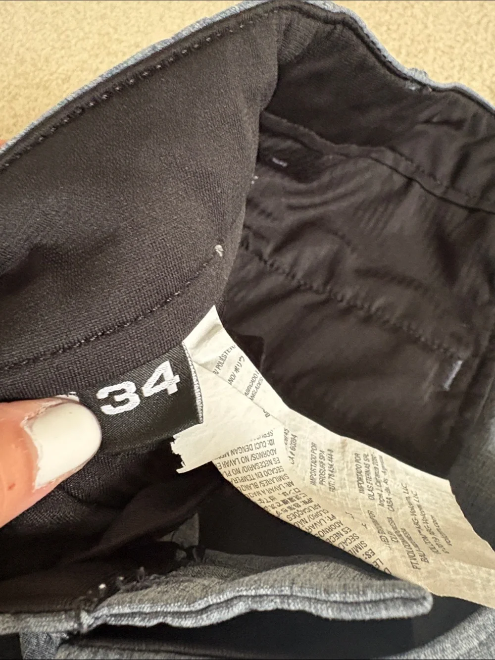 Volcom Shorts - Picture 3 of 4